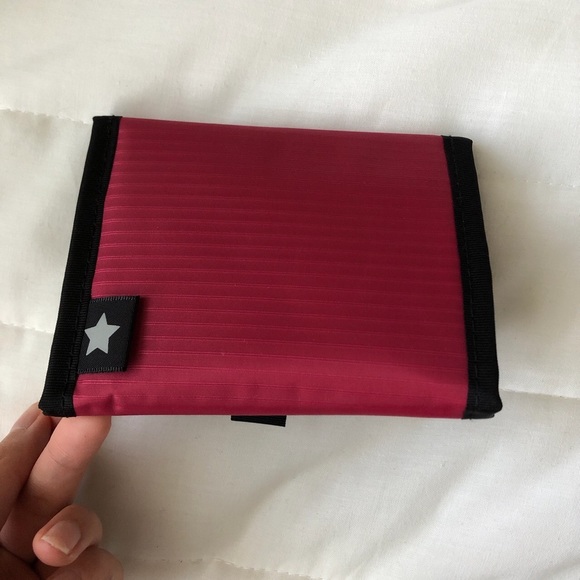 BNWT VTG Hello Kitty Wallet Cheerleader - Picture 3 of 4